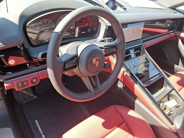 New 2025 Porsche Panamera 4 image 4