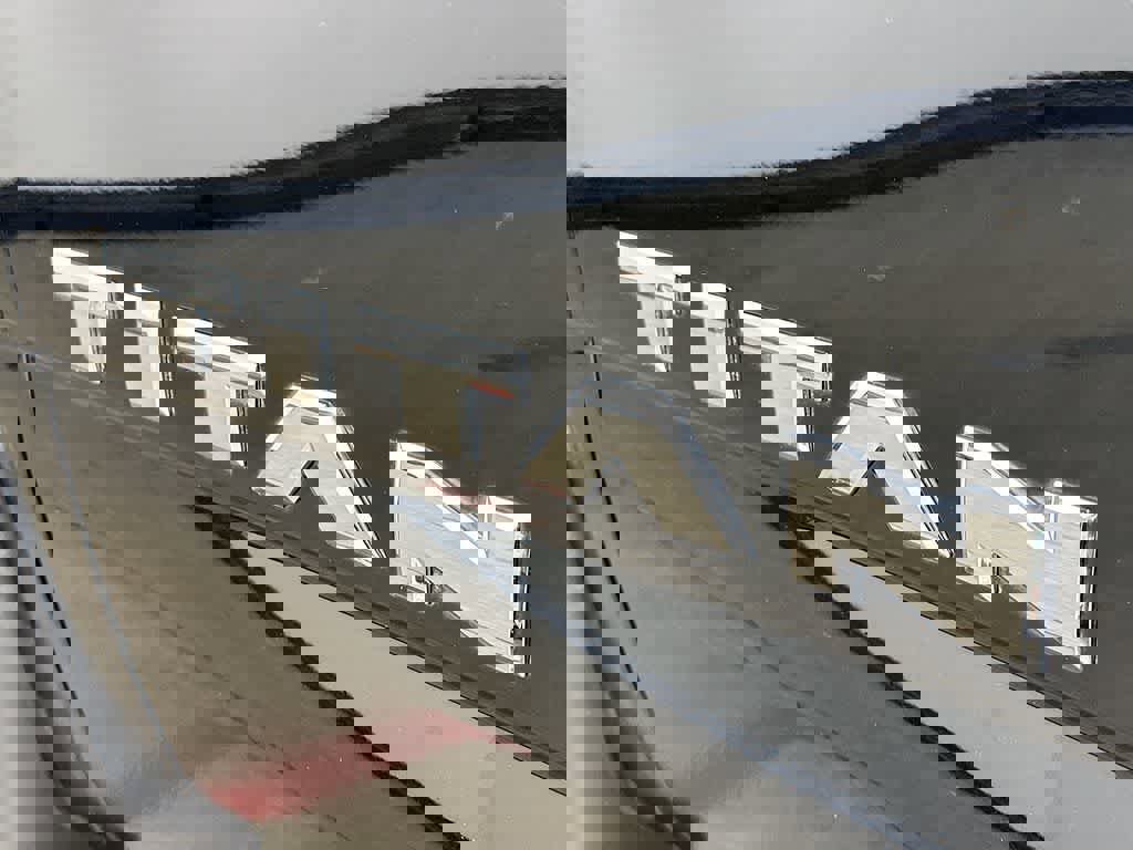 Used 2024 Nissan Titan SV w/ SV Convenience Package image 7