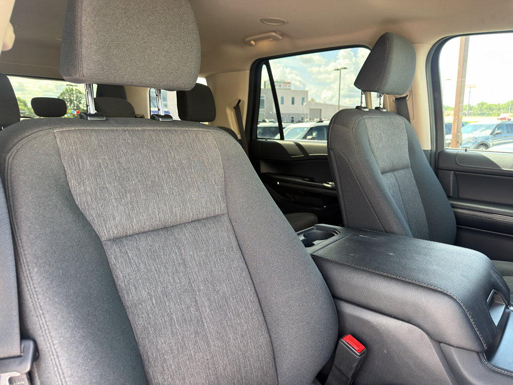Used 2024 Ford Expedition XLT AWD/4WD image 26