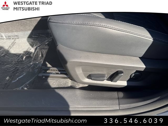 New 2026 Mitsubishi Outlander SEL FWD image 15