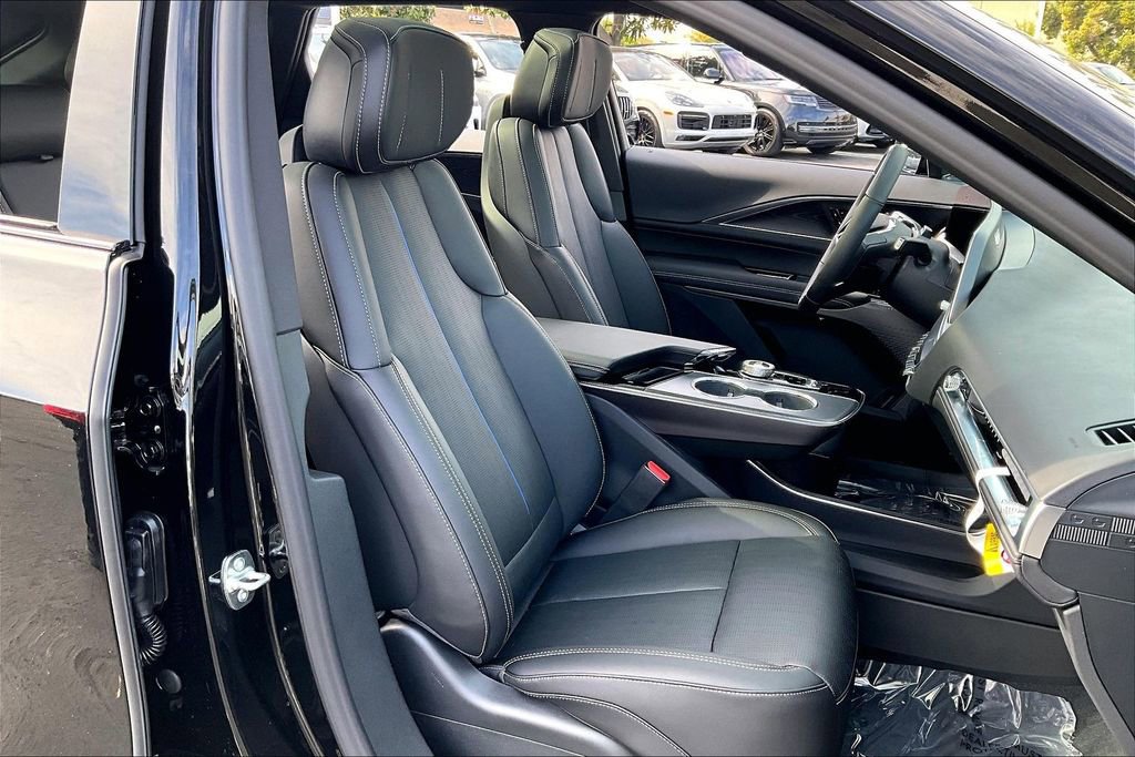 New 2026 Cadillac Lyriq Sport image 33