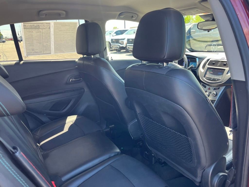 Used 2016 Chevrolet Trax LT w/ LT Convenience Package FWD image 28