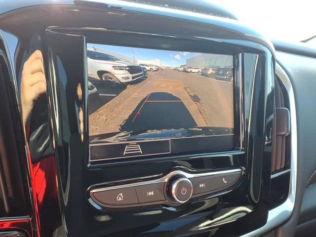 Used 2020 Chevrolet Traverse LS image 11