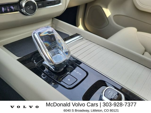 New 2026 Volvo XC60 T8 Ultra w/ Protection Package Premier AWD/4WD image 24