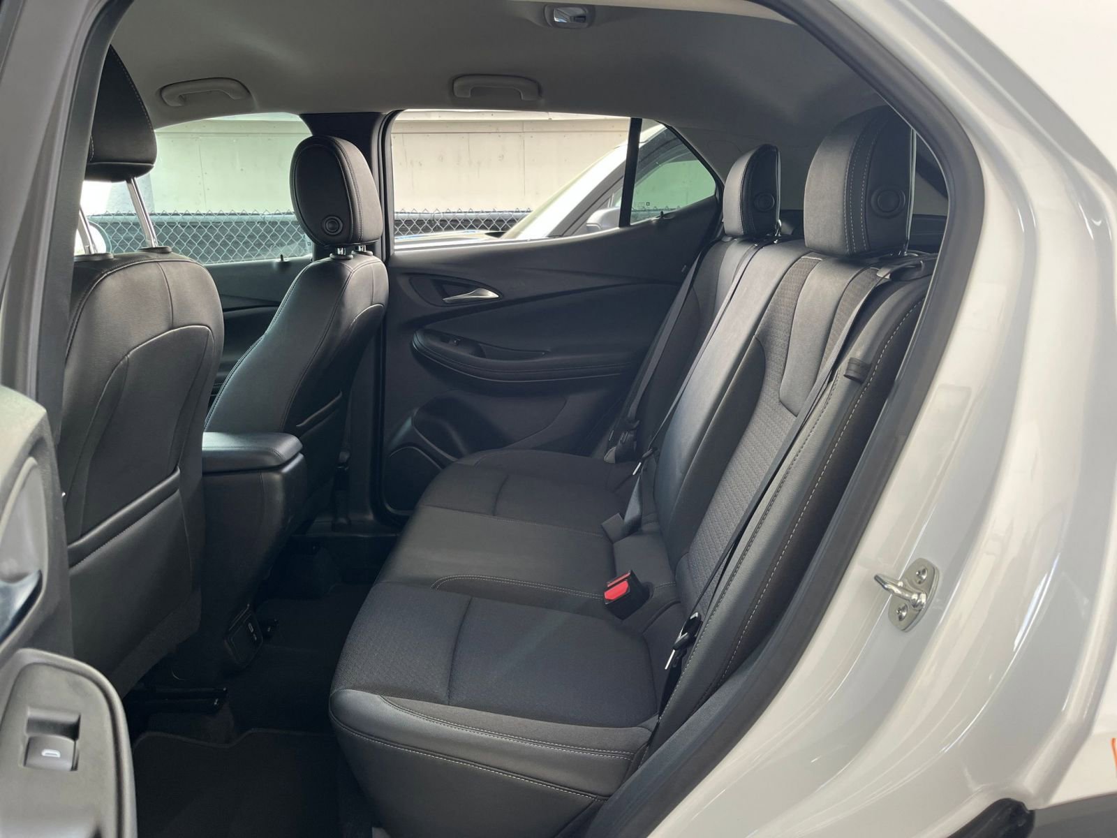 Used 2025 Buick Encore GX Preferred image 25