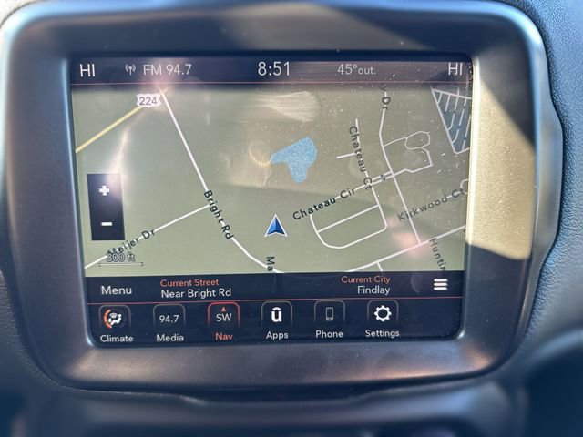 Used 2023 Jeep Renegade Latitude AWD/4WD image 21