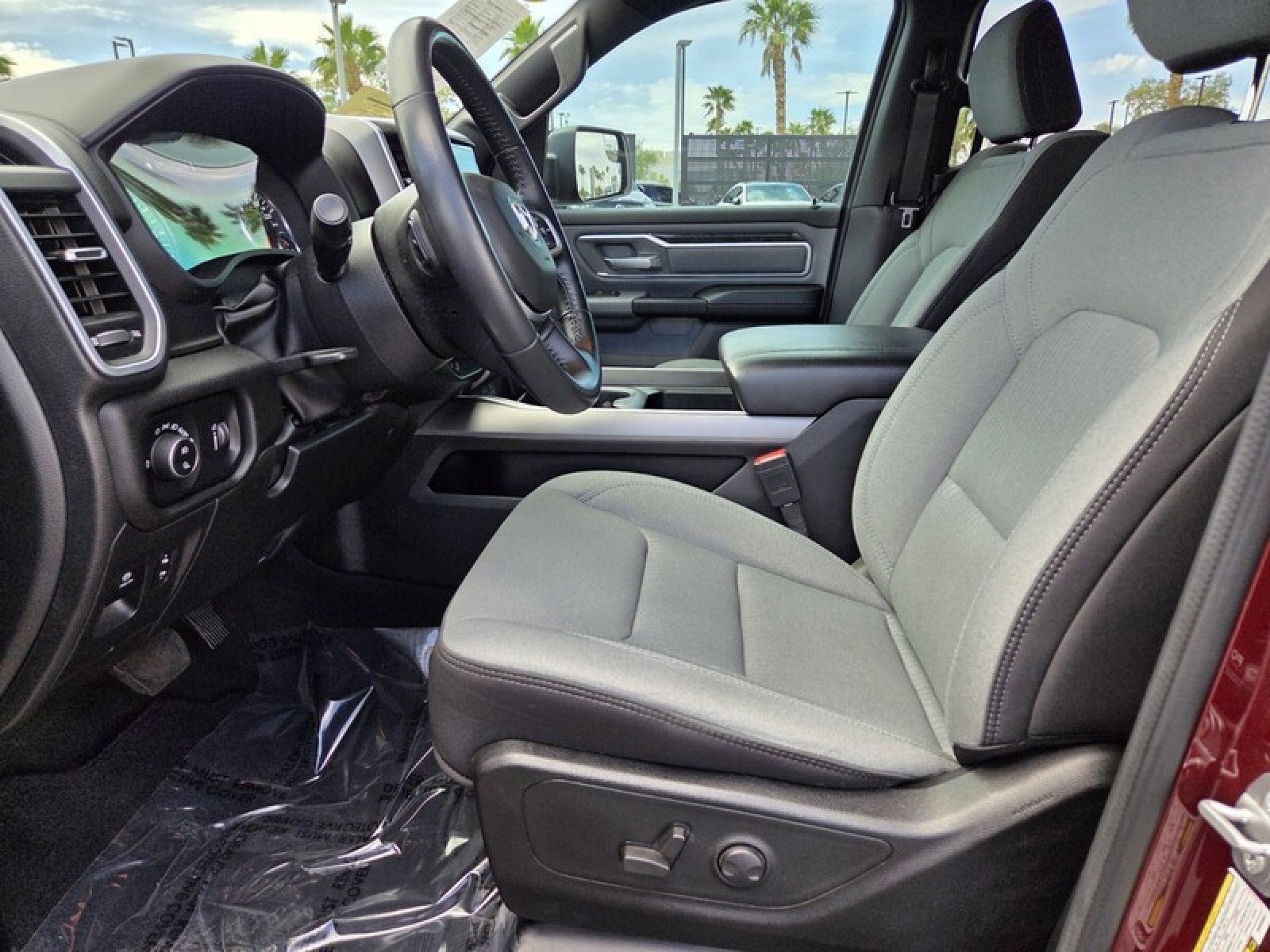 Used 2022 RAM 1500 Big Horn AWD/4WD image 13