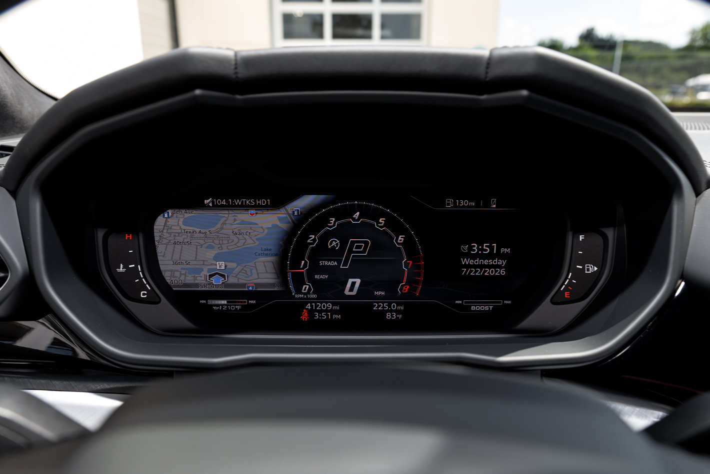 Used 2022 Lamborghini Urus AWD/4WD image 26