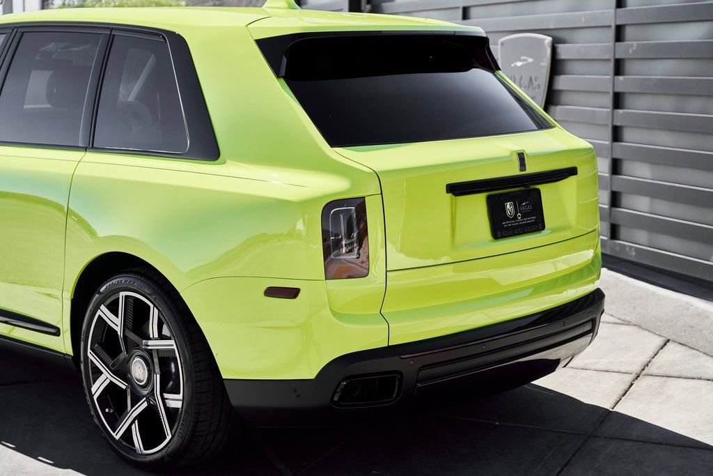 Used 2024 Rolls-Royce Cullinan image 12