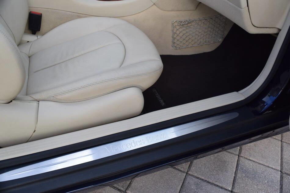 Used 2007 Mercedes-Benz CLK 350 Cabriolet image 55
