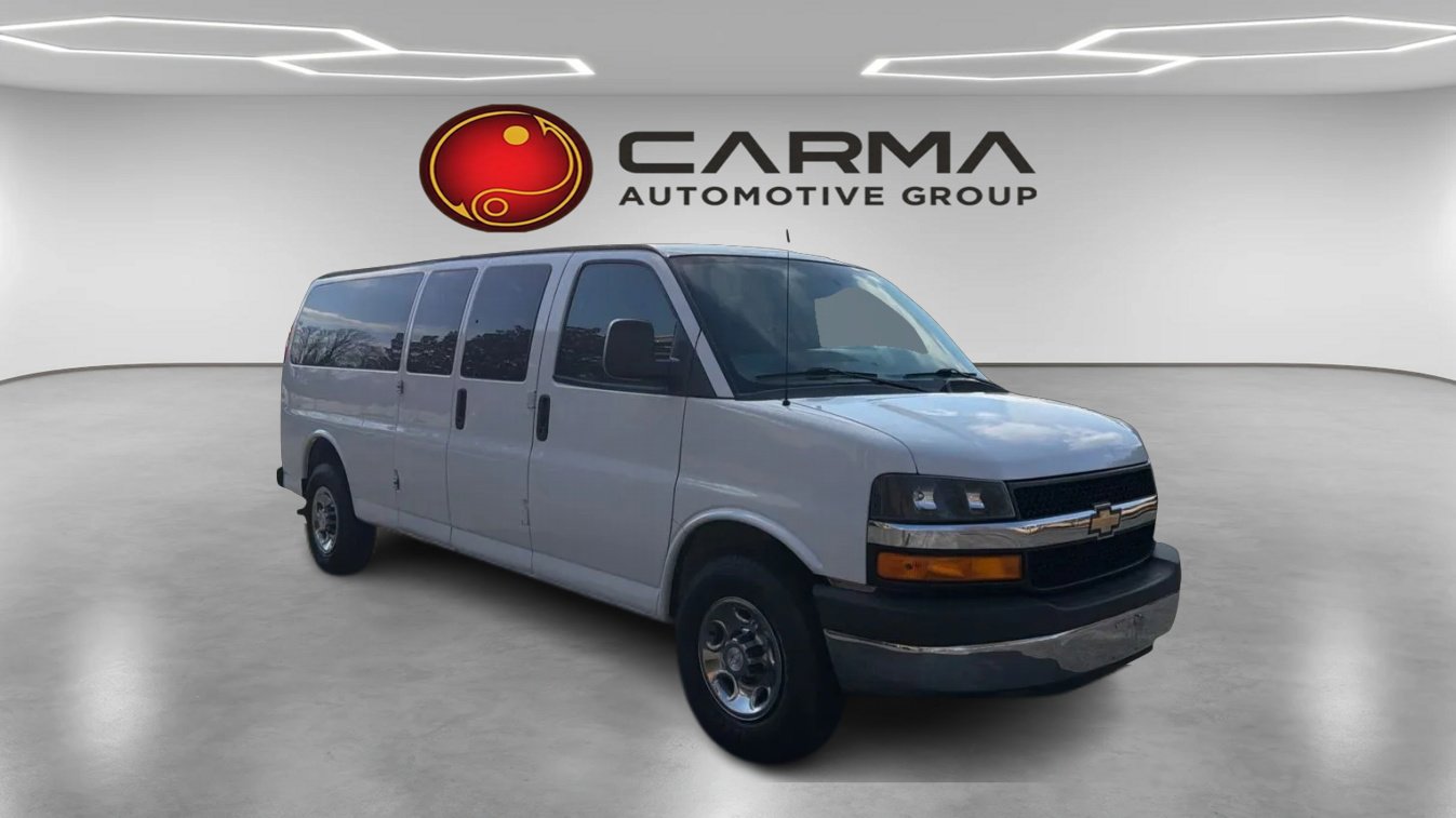 Used 2017 Chevrolet Express 3500 LT w/ LT Preferred Equipment Group image 7