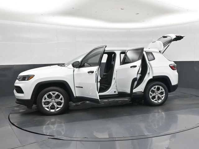 Used 2025 Jeep Compass Sport AWD/4WD image 50