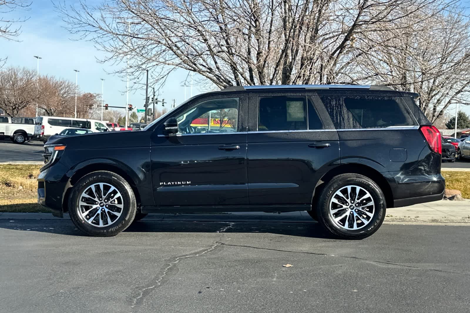 Certified 2025 Ford Expedition Platinum image 5