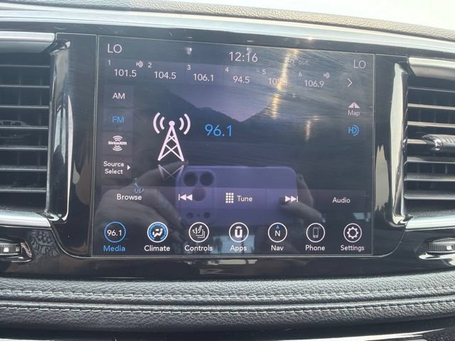 Used 2019 Chrysler Pacifica Limited FWD image 18