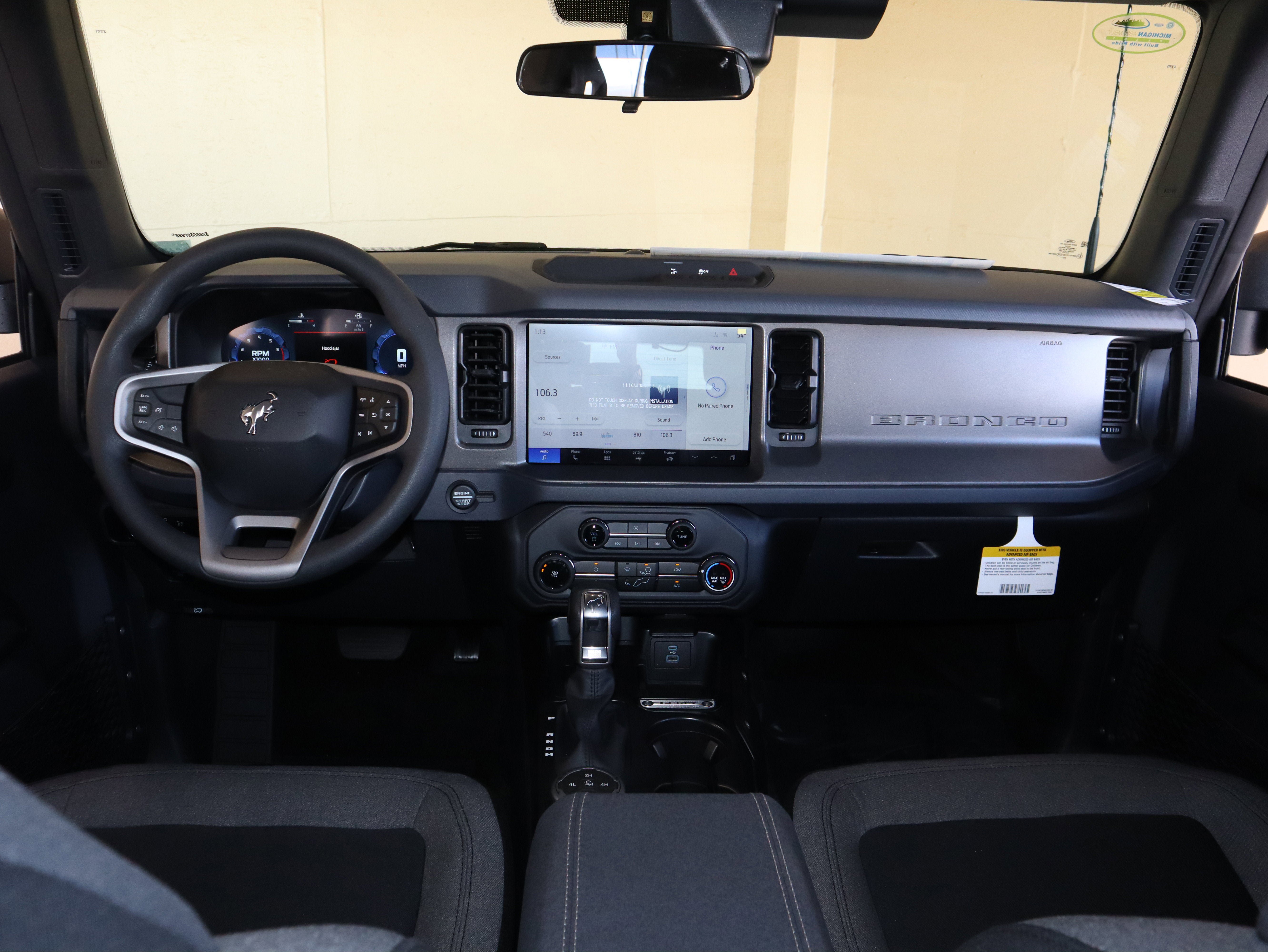 New 2025 Ford Bronco 4-Door AWD/4WD image 25