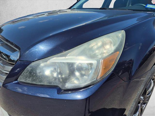 Used 2014 Subaru Outback 2.5i Limited AWD/4WD image 9