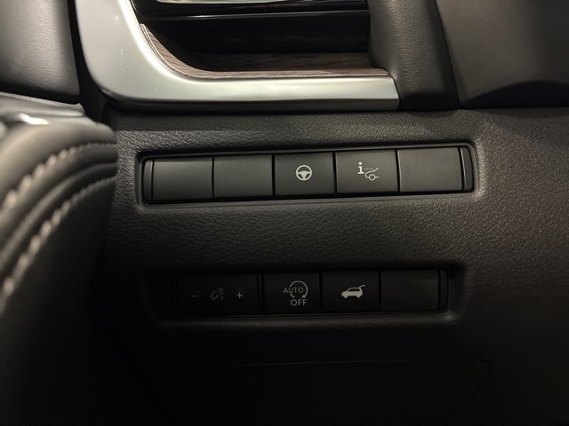 New 2026 Nissan Rogue Platinum image 14
