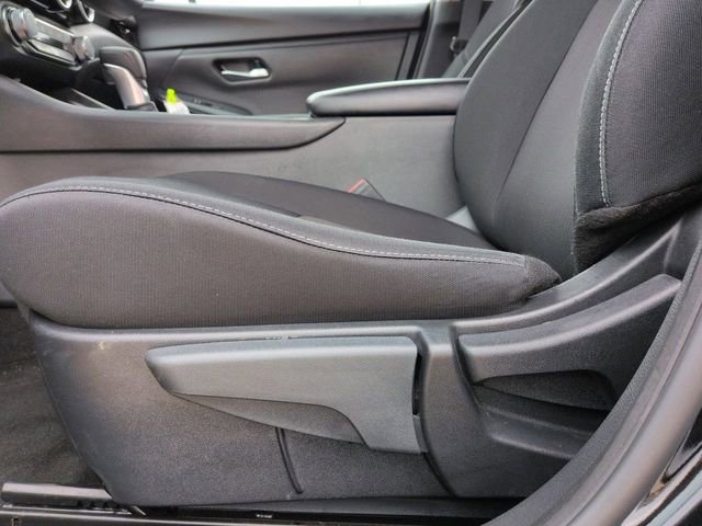 Used 2025 Nissan Sentra SV image 22