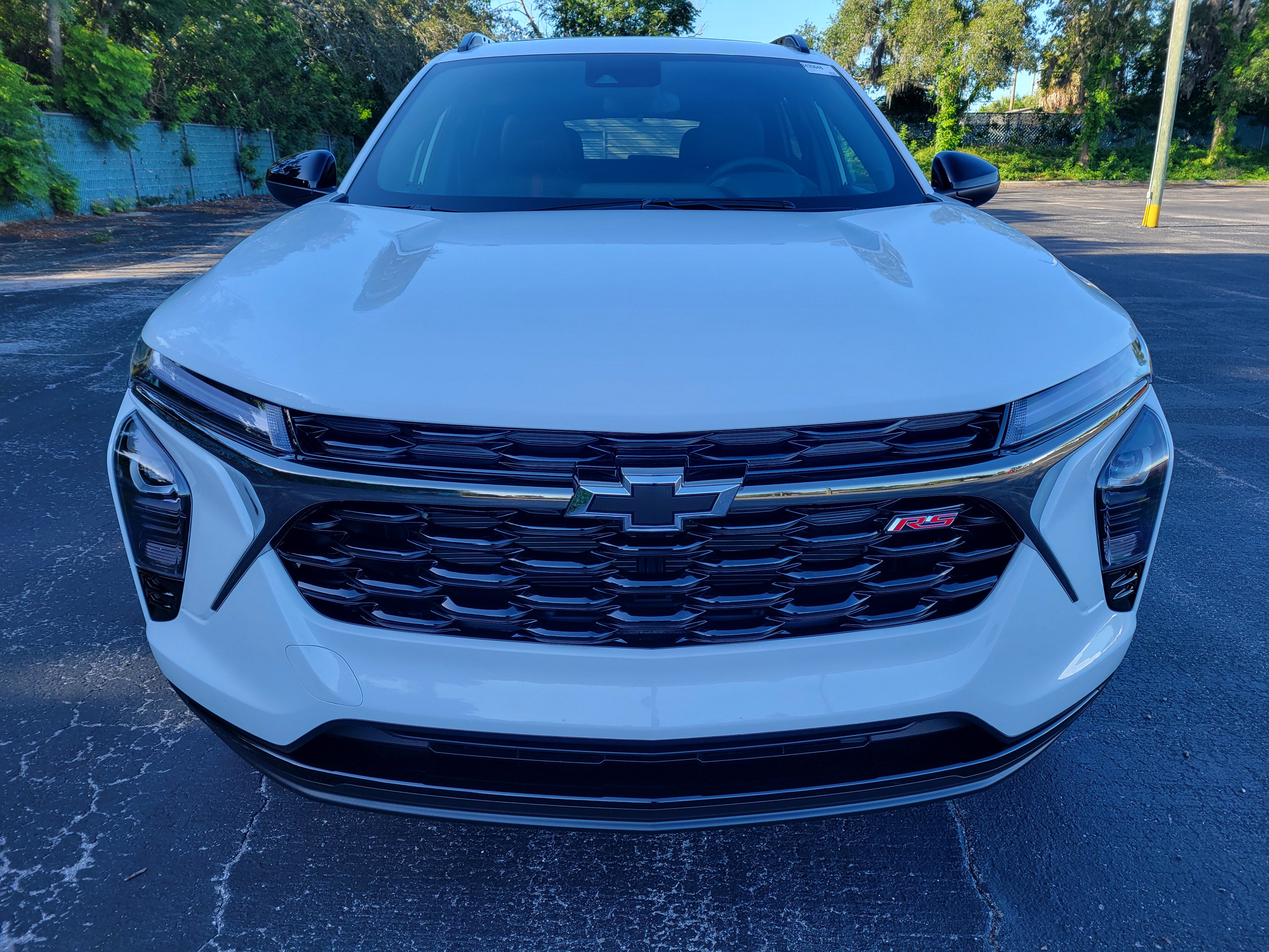 New 2026 Chevrolet Trax RS w/ Sunroof Package FWD image 2