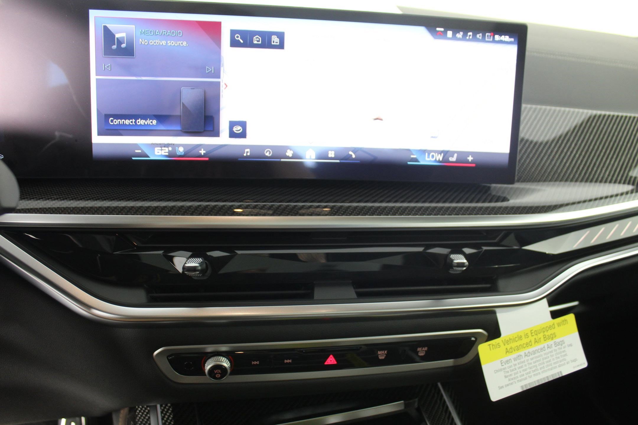 New 2026 BMW X7 M60i image 32