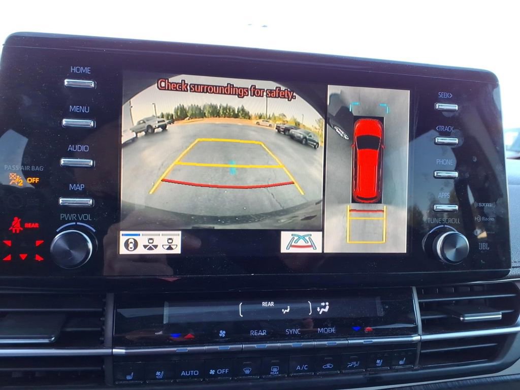 Used 2022 Toyota Sienna Platinum image 15