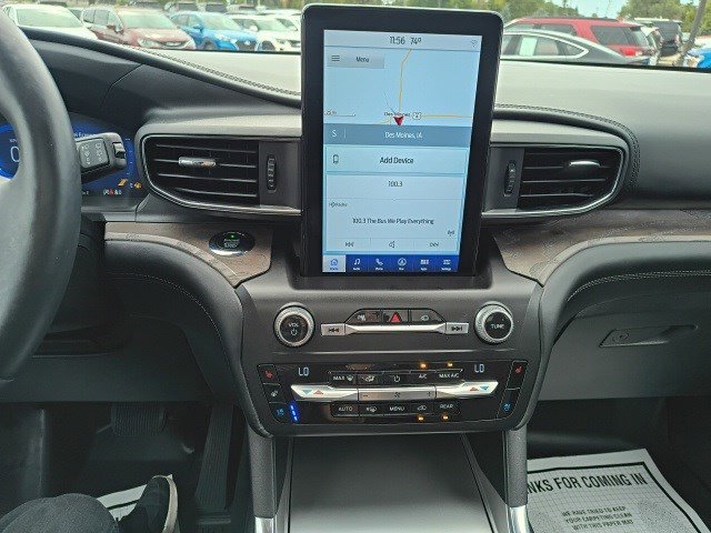 Used 2020 Ford Explorer Platinum w/ Premium Technology Package image 25