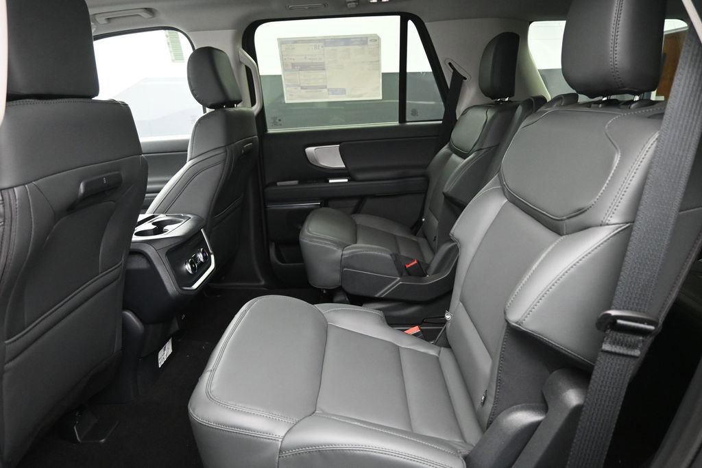 New 2026 Ford Expedition Active AWD/4WD image 18