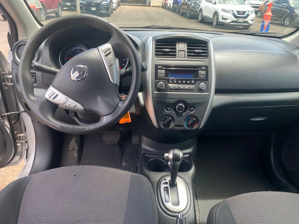 Used 2015 Nissan Versa SV FWD image 12