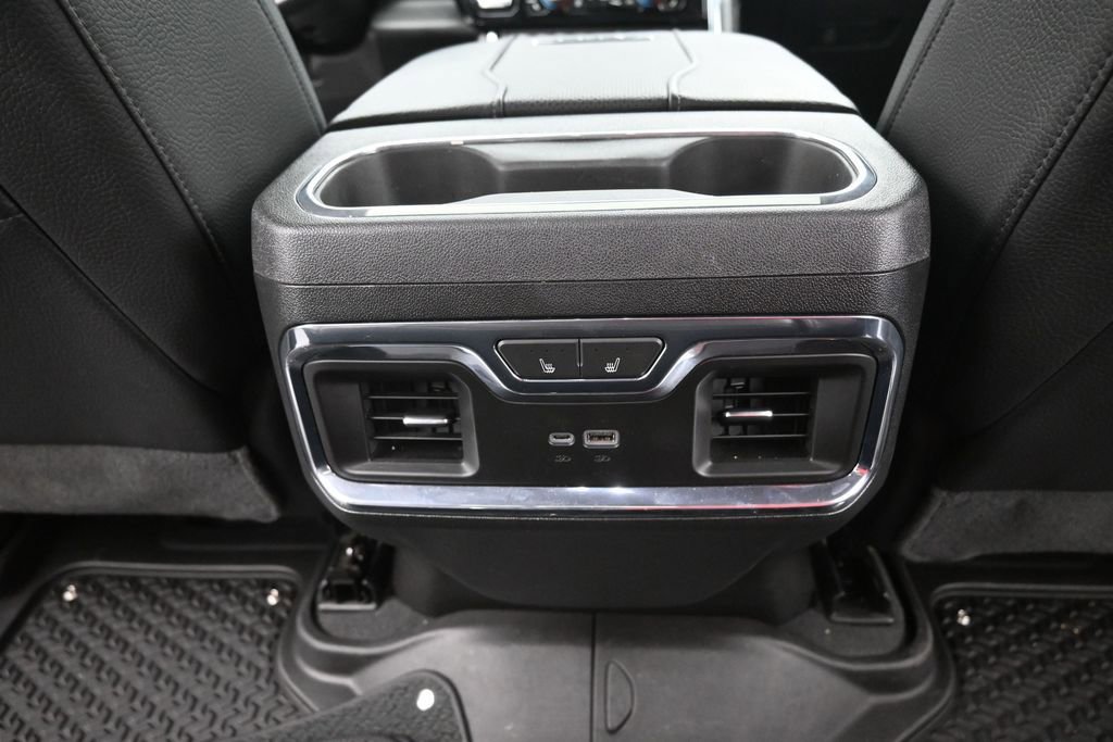 Used 2024 GMC Sierra 3500 Denali w/ Denali Reserve Package AWD/4WD image 12