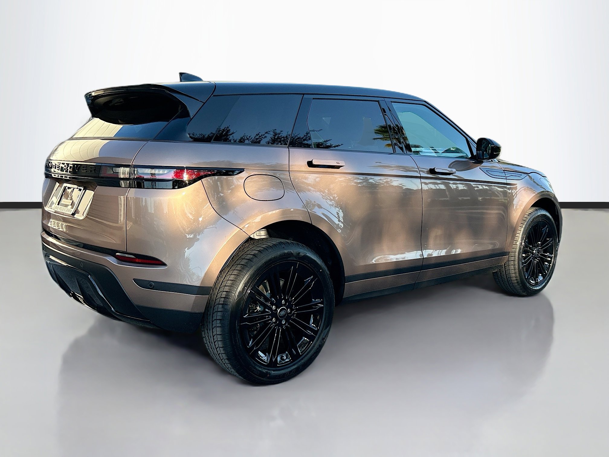 New 2026 Land Rover Range Rover Evoque S image 4