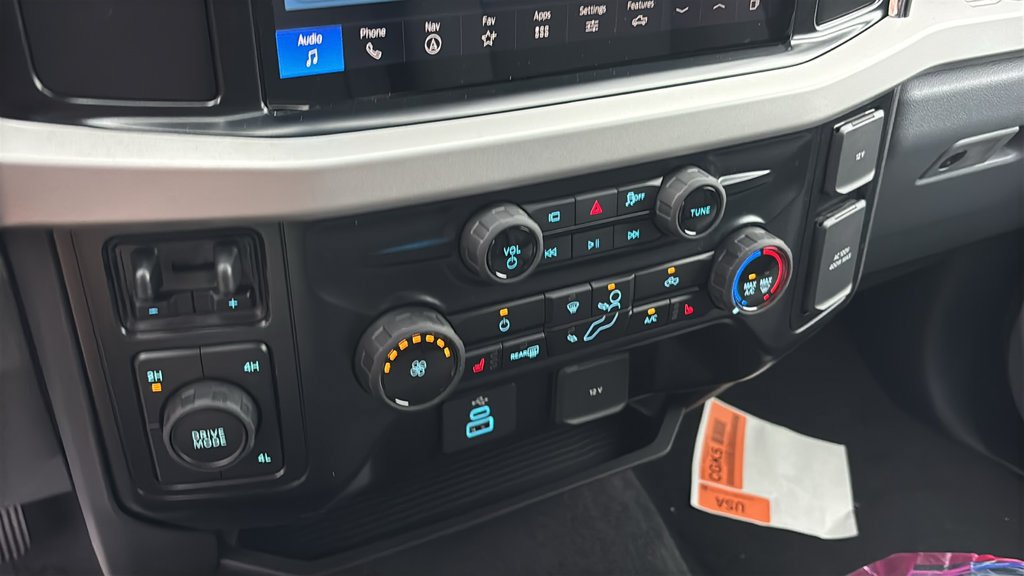 New 2027 Ford F250 XLT w/ XLT Premium Package AWD/4WD image 19