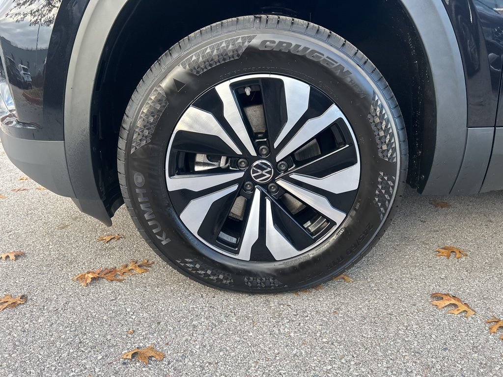 New 2026 Volkswagen Atlas Cross Sport SE AWD/4WD image 35