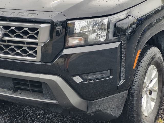 Used 2024 Nissan Frontier SV image 6