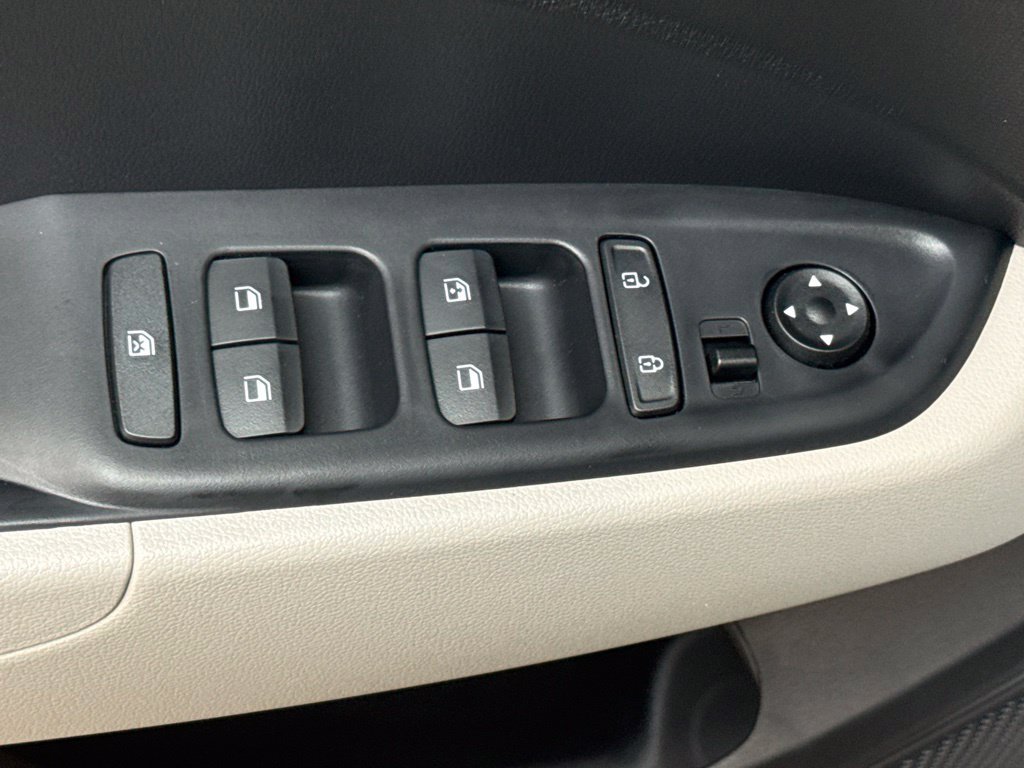 New 2026 Hyundai Venue SEL FWD image 21