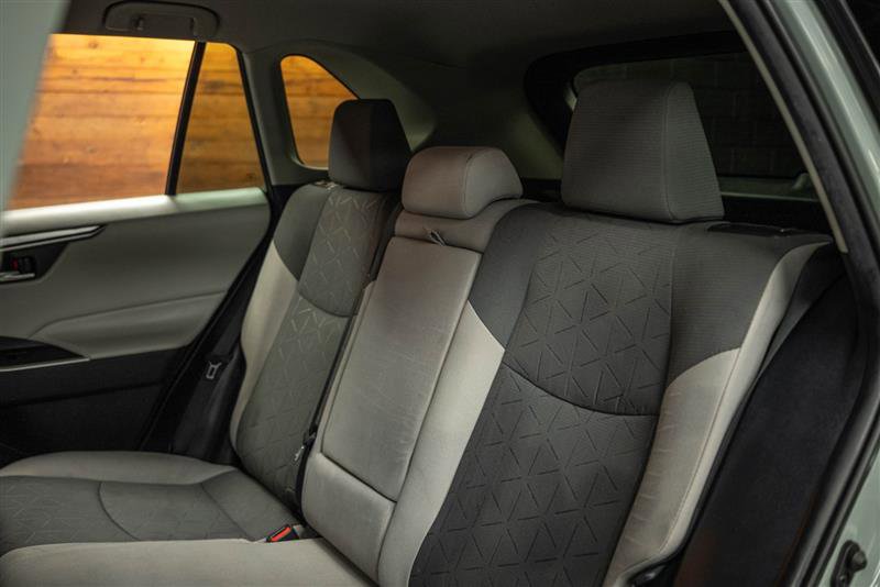 Used 2021 Toyota RAV4 XLE image 11