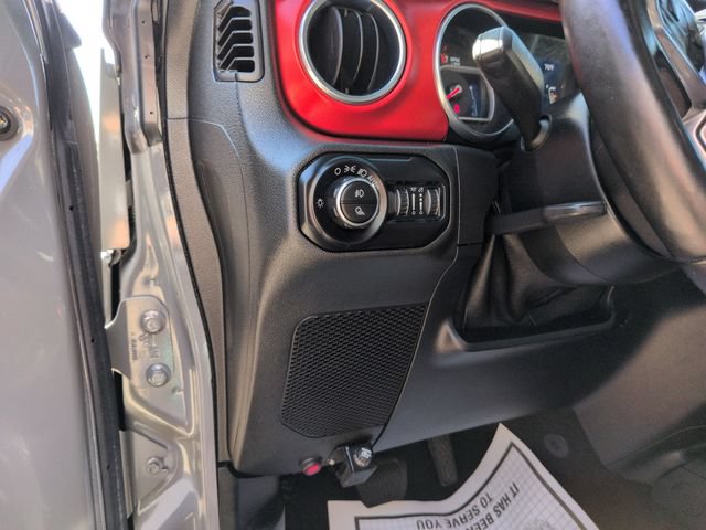 Used 2020 Jeep Gladiator Rubicon AWD/4WD image 13