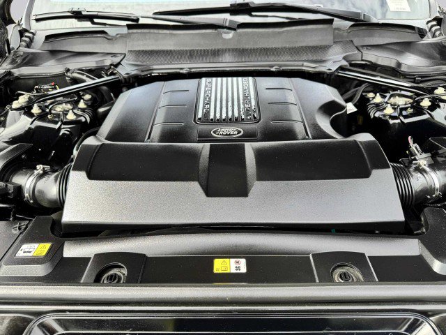 Used 2018 Land Rover Range Rover Sport HSE image 59