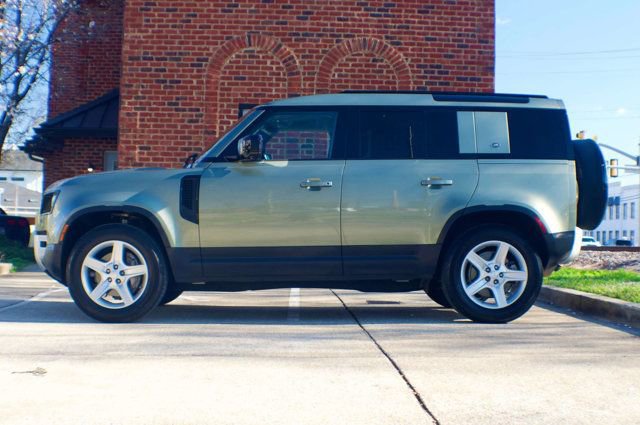 Used 2020 Land Rover Defender 110 SE image 8