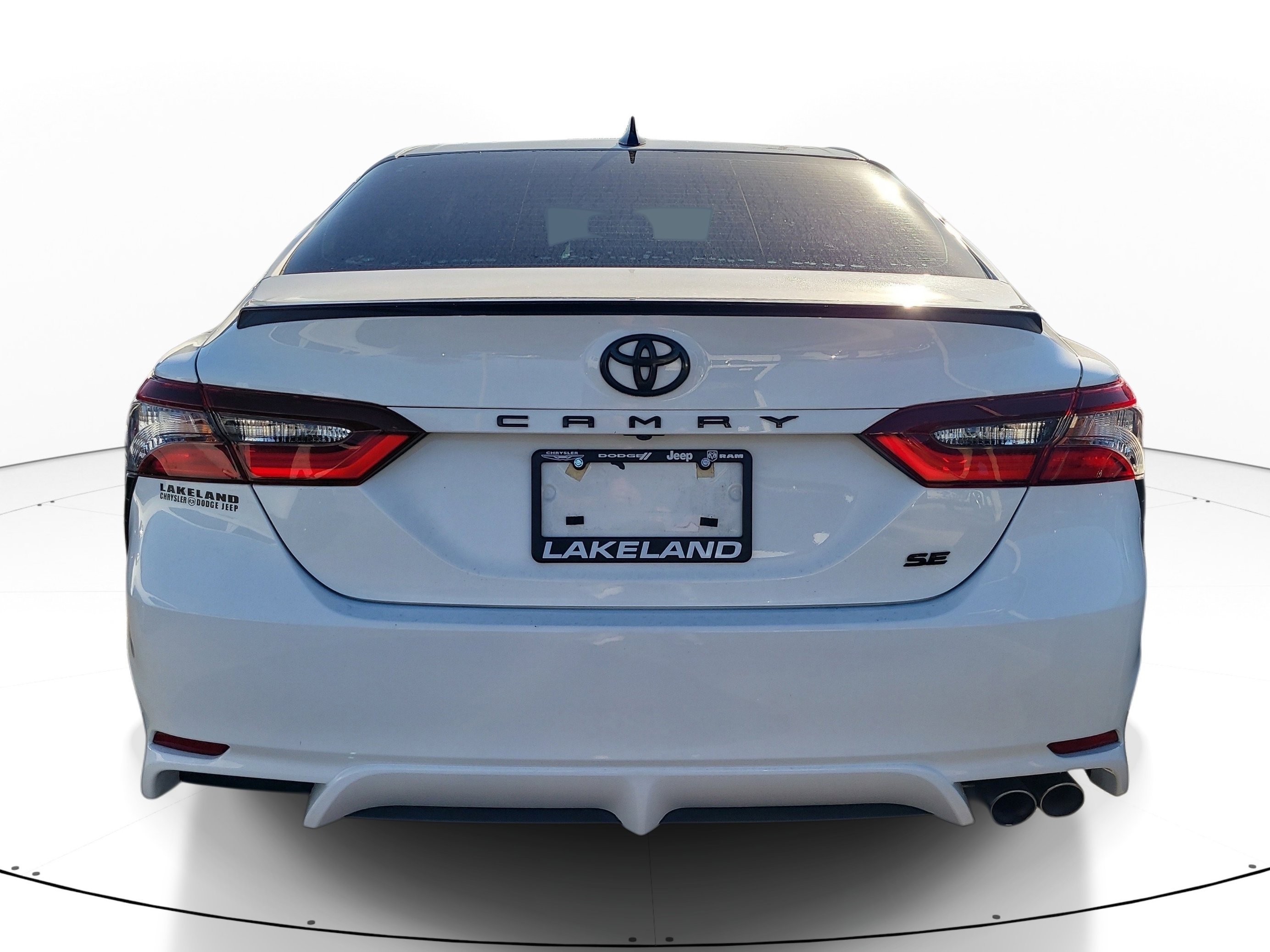 Used 2021 Toyota Camry SE w/ Convenience Package FWD image 5