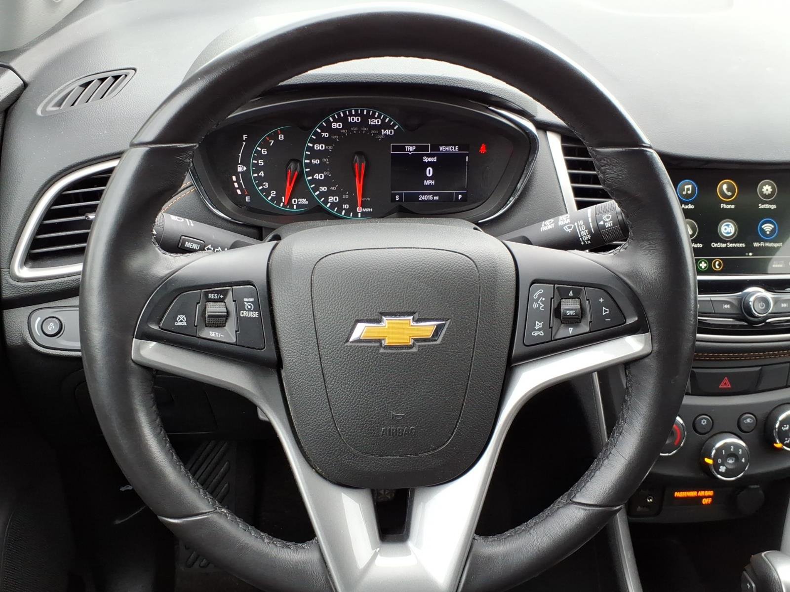 Used 2019 Chevrolet Trax LT w/ LT Convenience Package FWD image 12