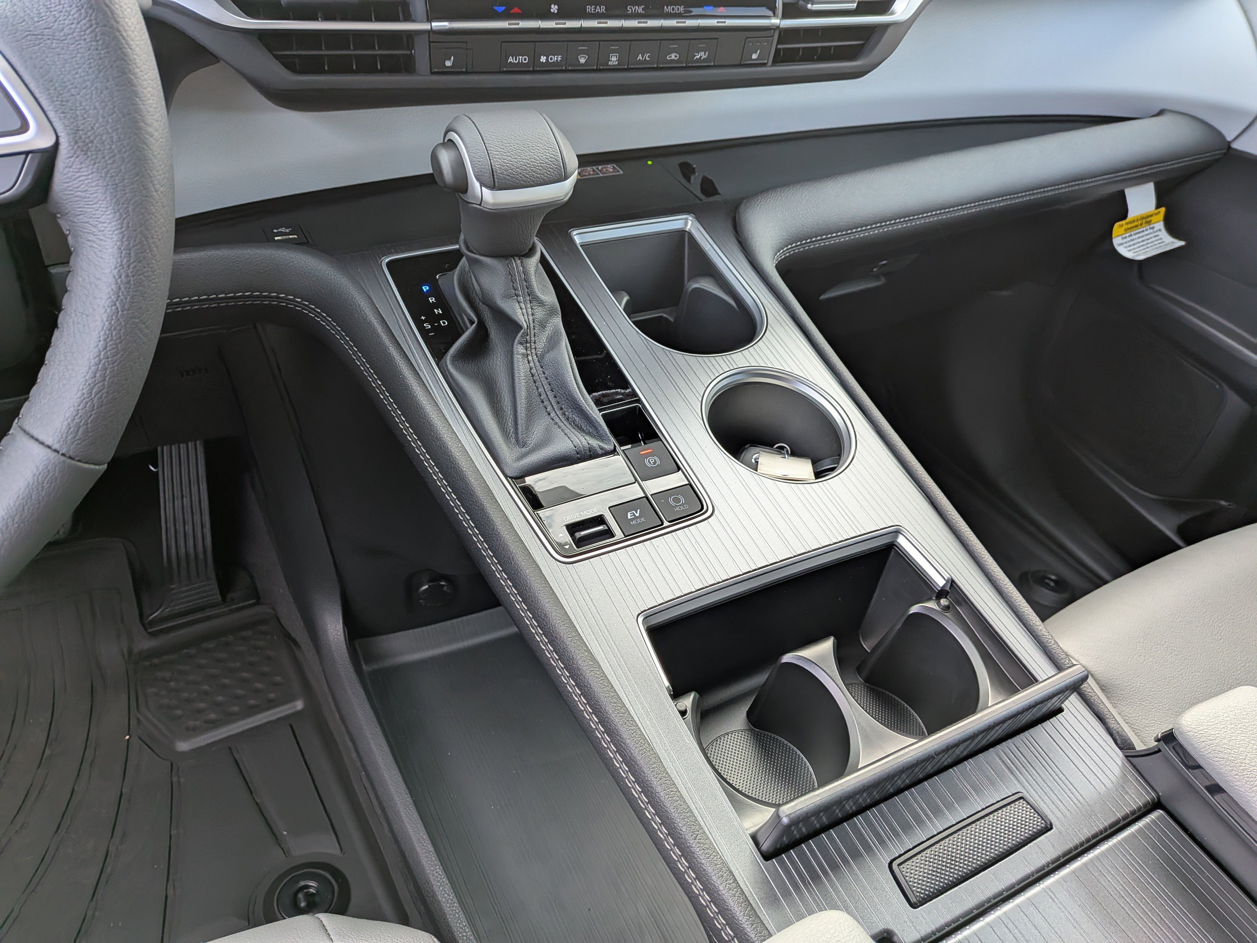 New 2025 Toyota Sienna XLE w/ XLE Plus Package image 19