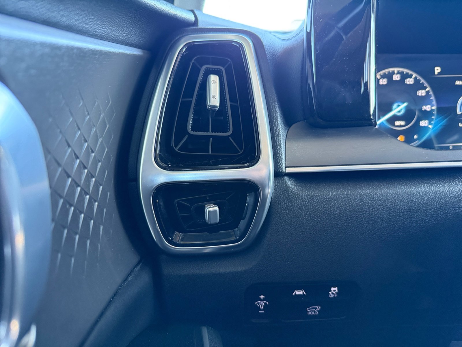 Used 2023 Kia Sorento SX image 21