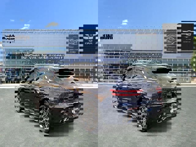 Used 2025 Genesis GV70 2.5T image 4