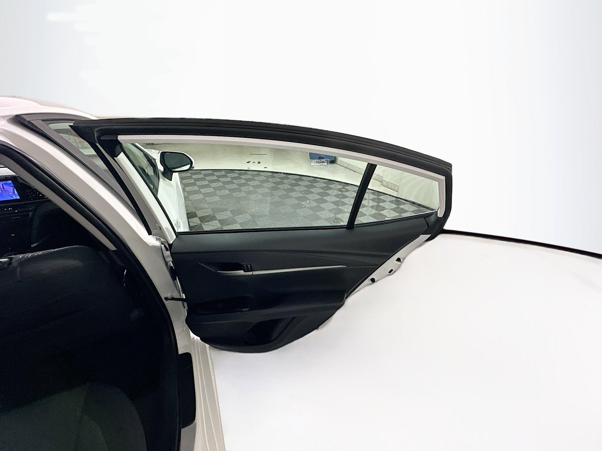 Used 2025 Toyota Camry LE image 29