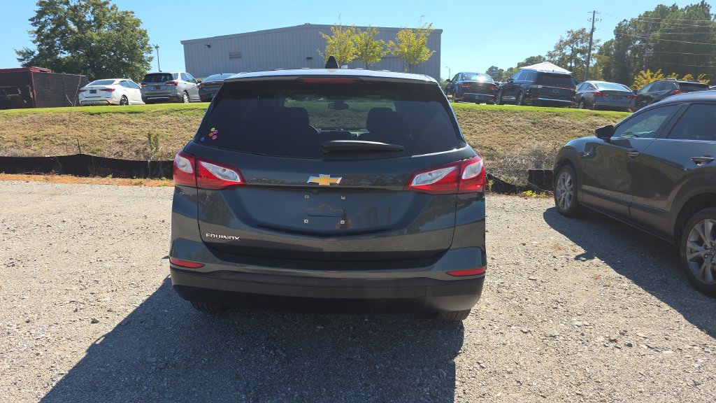 Used 2020 Chevrolet Equinox LS w/ LS Convenience Package FWD image 6