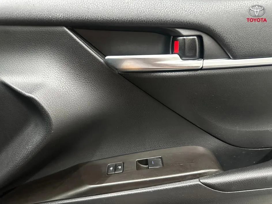 Used 2022 Toyota Camry LE FWD image 22