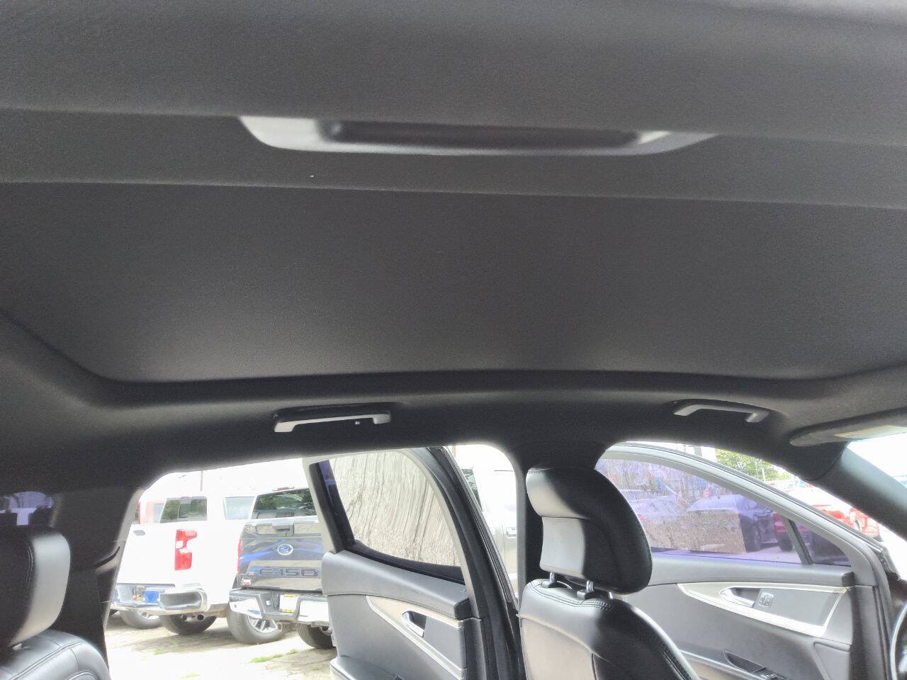 Used 2017 Lincoln MKX Select w/ Select Plus Package FWD image 25