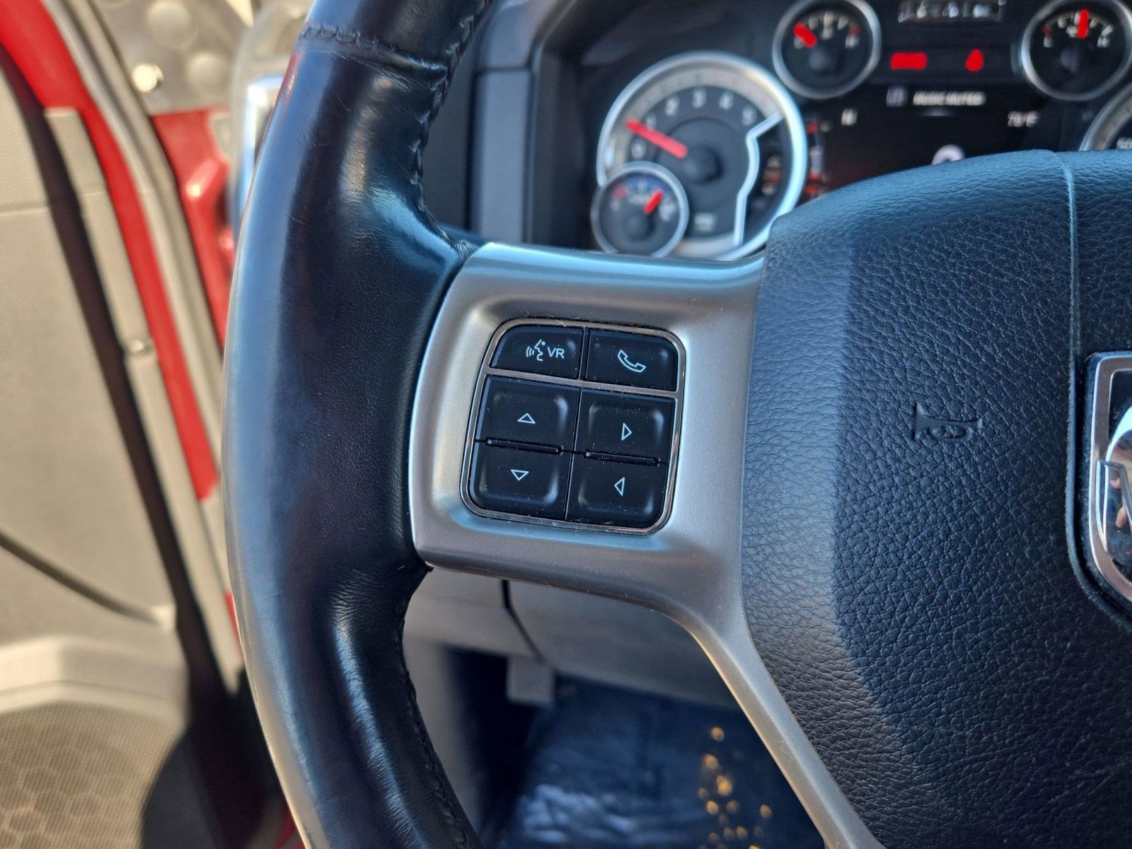 Used 2016 RAM 3500 Laramie w/ Convenience Group image 15