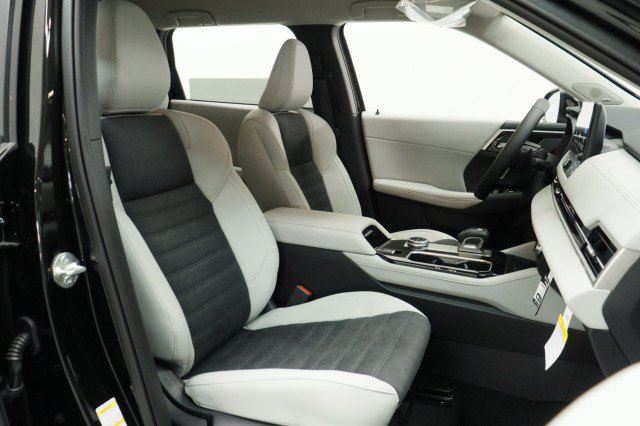 New 2026 Mitsubishi Outlander SE FWD image 18