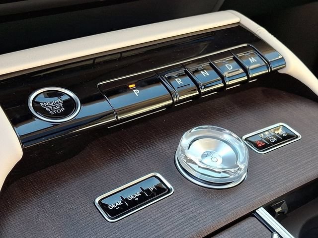 New 2027 Lincoln Navigator Reserve AWD/4WD image 13